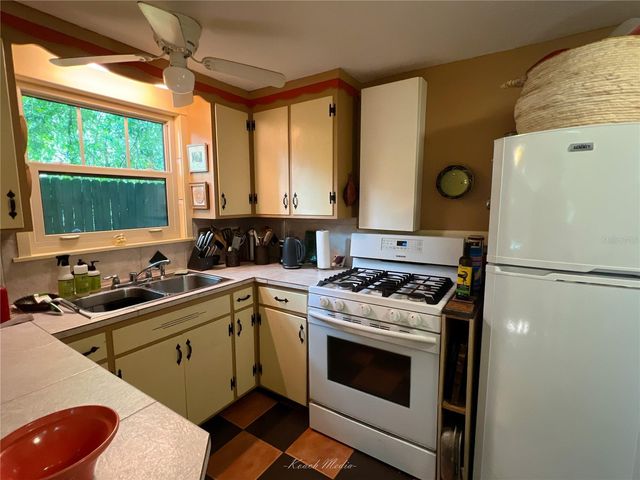 444 N JULIA AVENUE, Deland, FL 32720