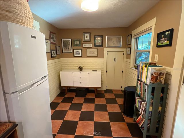 444 N JULIA AVENUE, Deland, FL 32720