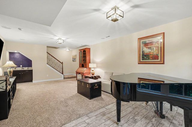 957 Woodsedge Drive, Erlanger, KY 41018