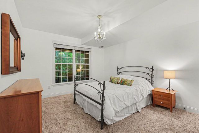 957 Woodsedge Drive, Erlanger, KY 41018