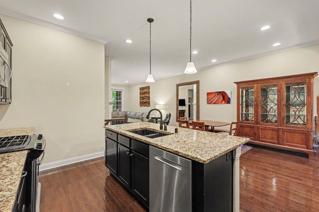 957 Woodsedge Drive, Erlanger, KY 41018