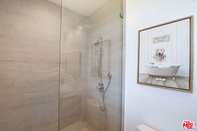 1122 N Coronado Street, Los Angeles, CA 90026