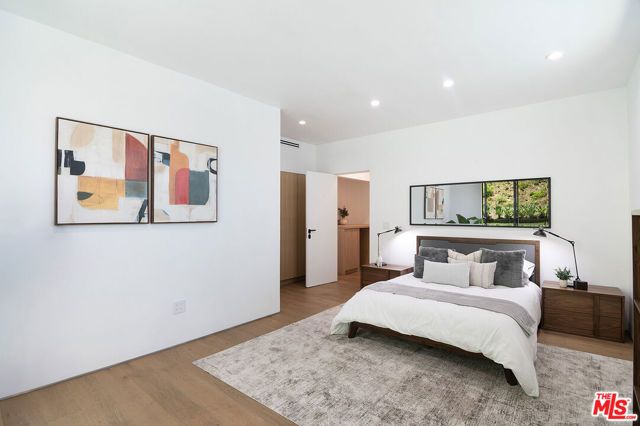 1122 N Coronado Street, Los Angeles, CA 90026