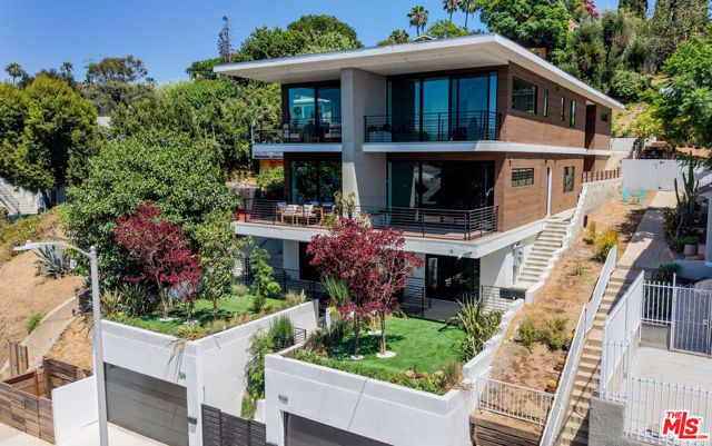 1122 N Coronado Street, Los Angeles, CA 90026