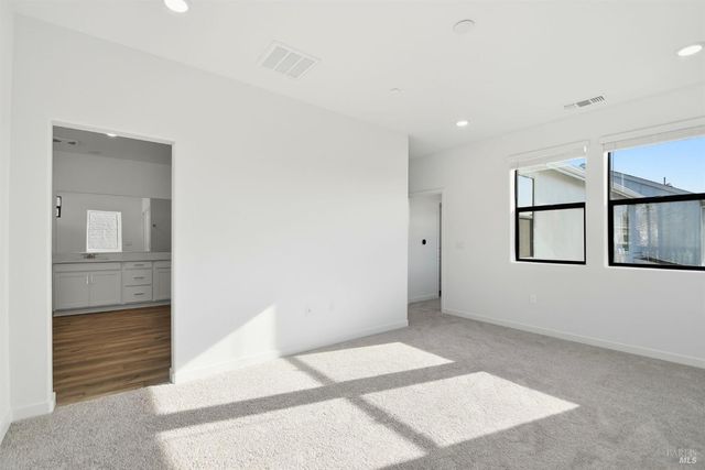 9117 Camino Colegio Rd, Rohnert Park, CA 94928