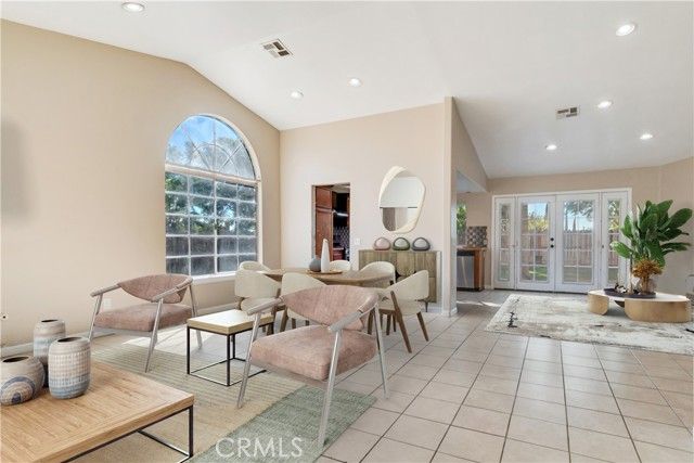 2864 N Riverside, Rialto, CA 92377