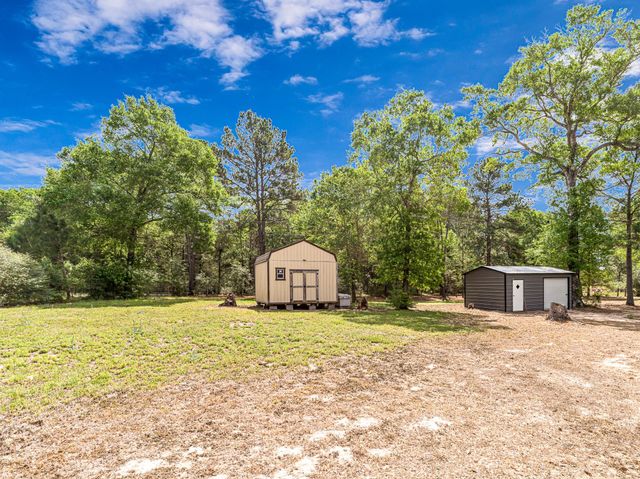 1047 Jim Bob Lane, New Ulm, TX 78950