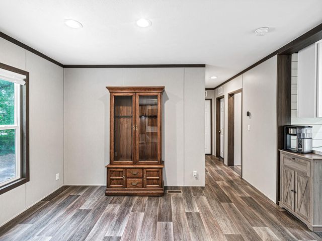 1047 Jim Bob Lane, New Ulm, TX 78950