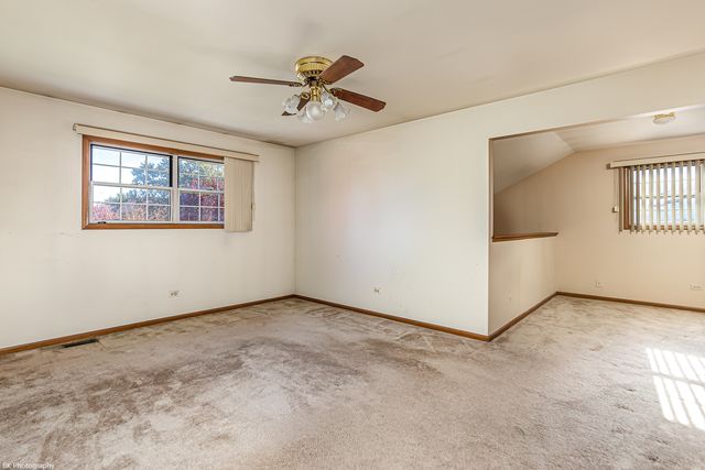 7140 Olde Gatehouse Road, Tinley Park, IL 60477