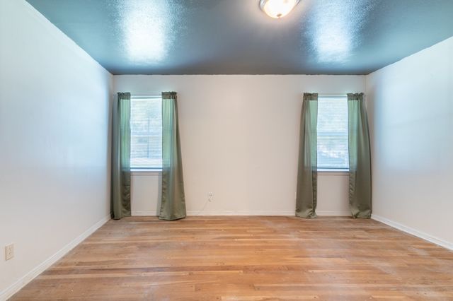 1208 Cedarbrook Trail, Lancaster, TX 75146