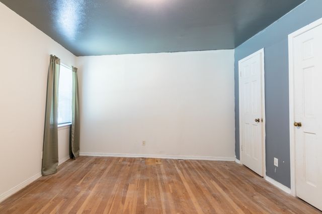 1208 Cedarbrook Trail, Lancaster, TX 75146