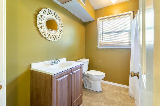 1208 Cedarbrook Trail, Lancaster, TX 75146