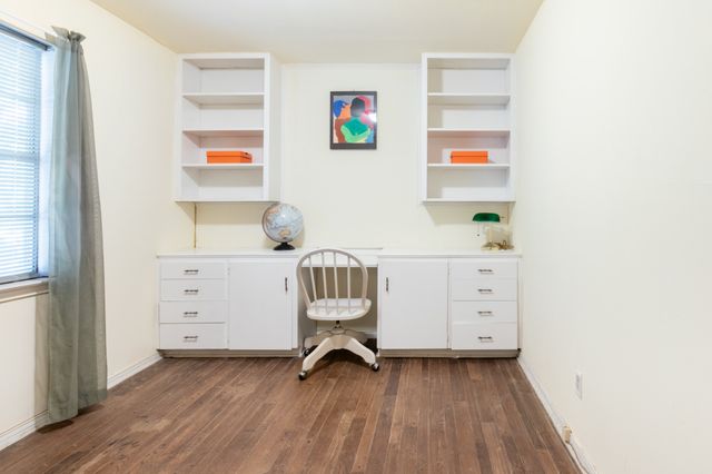 1208 Cedarbrook Trail, Lancaster, TX 75146