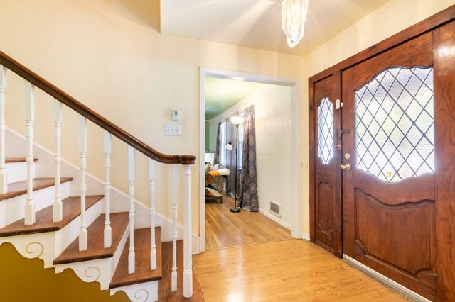 1208 Cedarbrook Trail, Lancaster, TX 75146