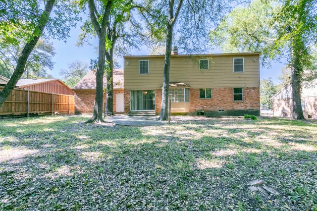 1208 Cedarbrook Trail, Lancaster, TX 75146