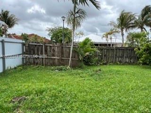 18021 SW 138th Place, Miami, FL 33177