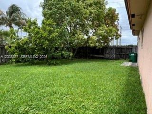 18021 SW 138th Place, Miami, FL 33177