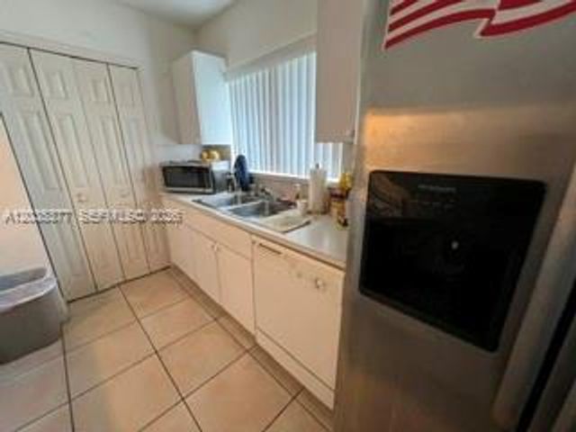 18021 SW 138th Place, Miami, FL 33177