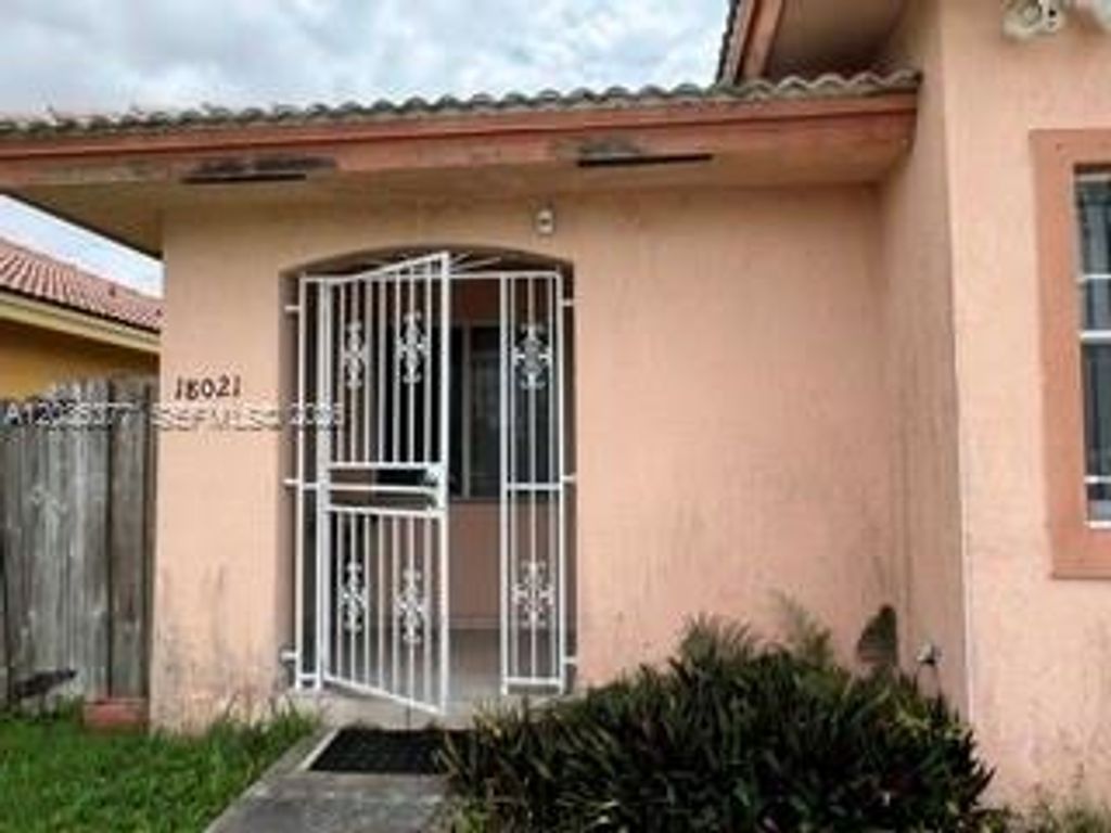 18021 SW 138th Place, Miami, FL 33177
