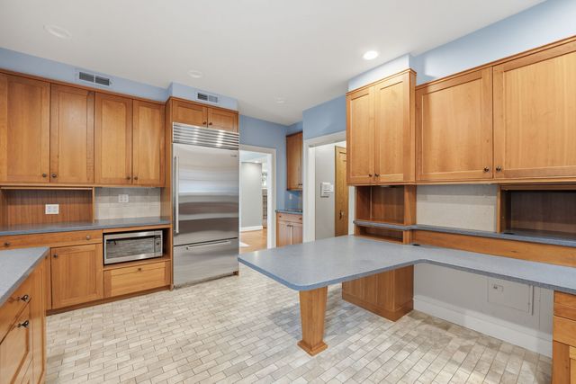 321 S Linden Avenue, Point Breeze, PA 15208