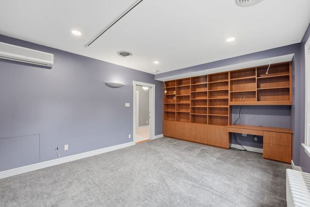 321 S Linden Avenue, Point Breeze, PA 15208