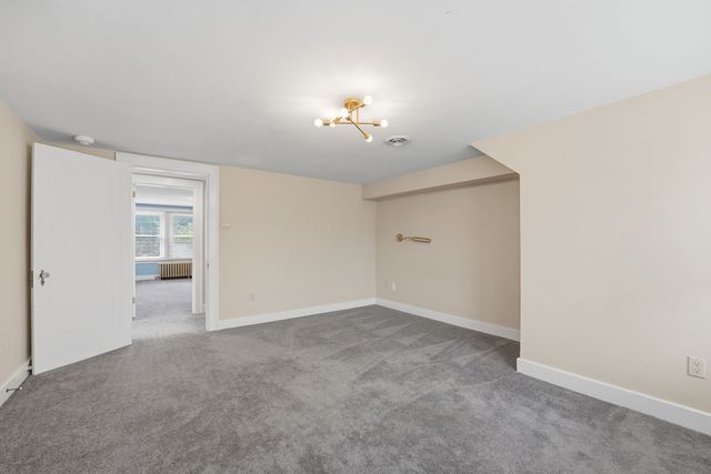 321 S Linden Avenue, Point Breeze, PA 15208