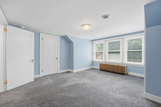 321 S Linden Avenue, Point Breeze, PA 15208