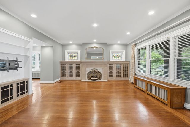 321 S Linden Avenue, Point Breeze, PA 15208