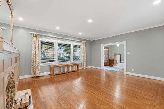 321 S Linden Avenue, Point Breeze, PA 15208