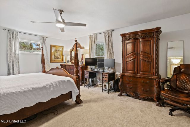 218 W Virginia Drive, Clinton, MS 39056