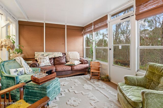 218 W Virginia Drive, Clinton, MS 39056