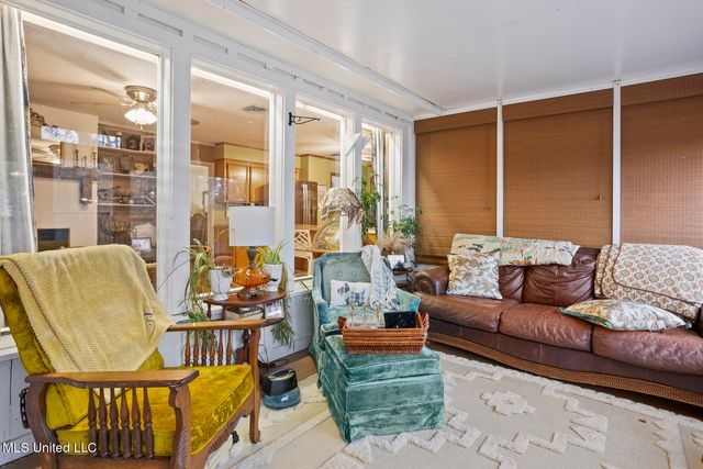 218 W Virginia Drive, Clinton, MS 39056