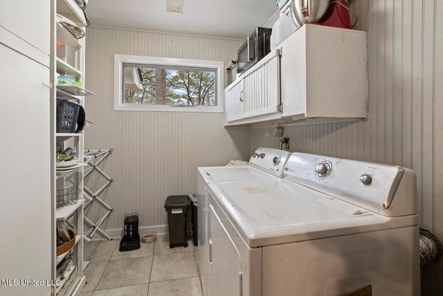 218 W Virginia Drive, Clinton, MS 39056