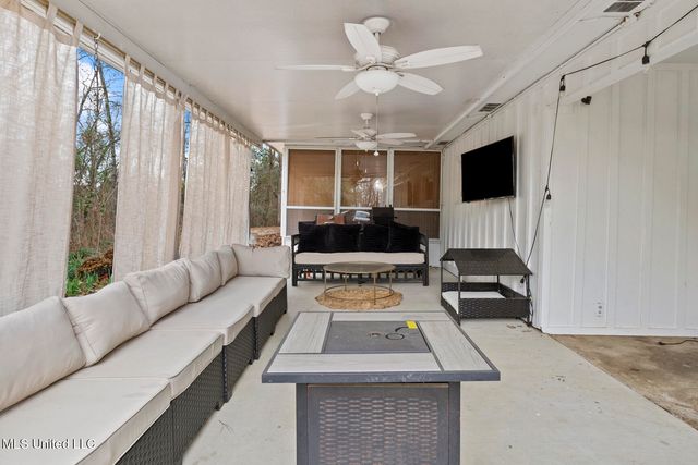 218 W Virginia Drive, Clinton, MS 39056