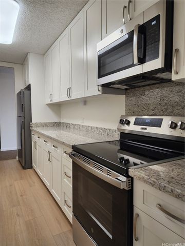 1750 Kalakaua Avenue 3303, Honolulu, HI 96826