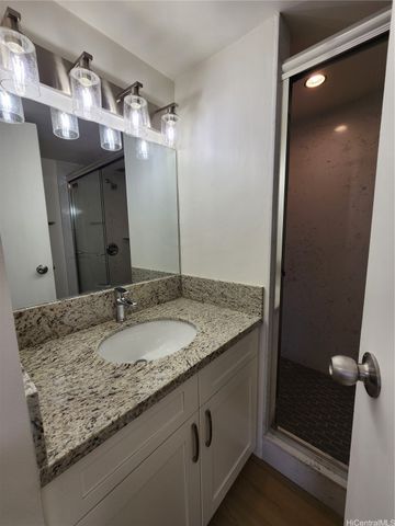 1750 Kalakaua Avenue 3303, Honolulu, HI 96826