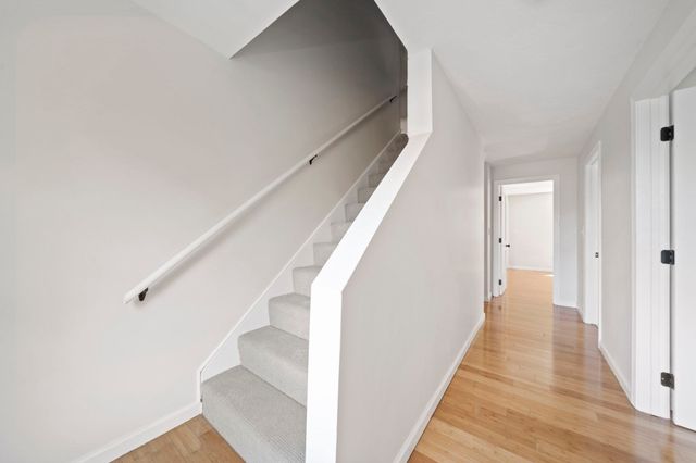 30 Lawn St 30, Attleboro, MA 02703