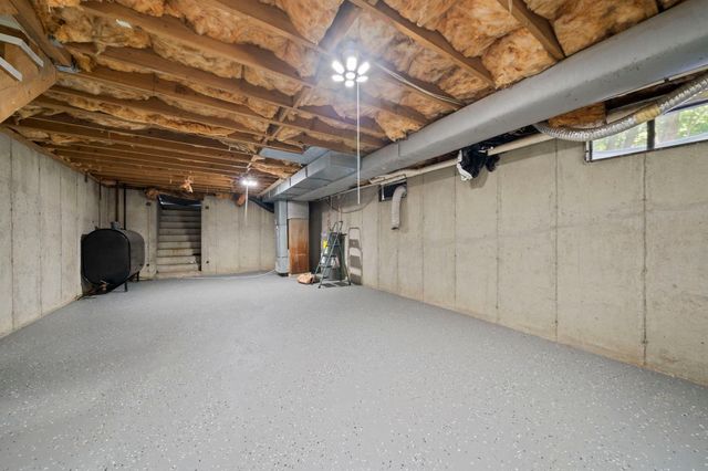 30 Lawn St 30, Attleboro, MA 02703