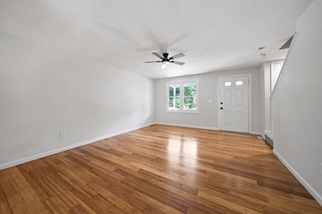 30 Lawn St 30, Attleboro, MA 02703