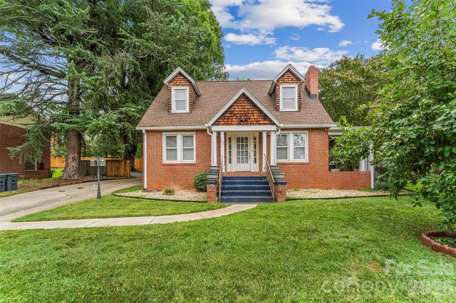 105 S Anderson Street, Morganton, NC 28655