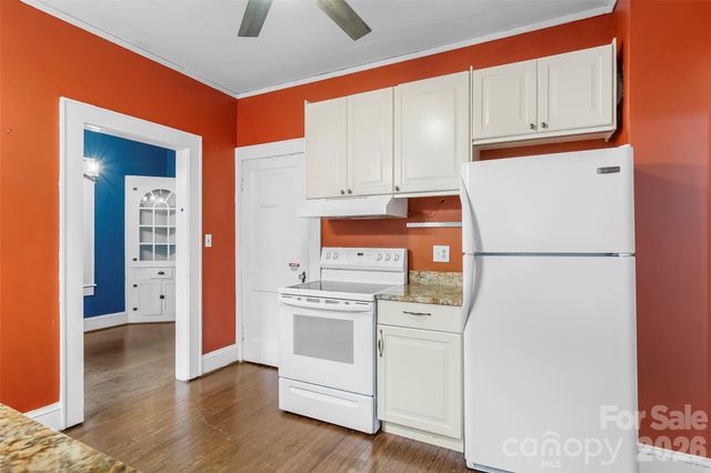 105 S Anderson Street, Morganton, NC 28655