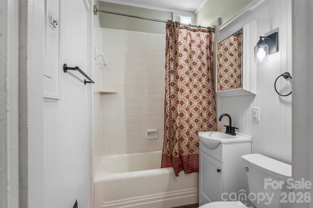 105 S Anderson Street, Morganton, NC 28655