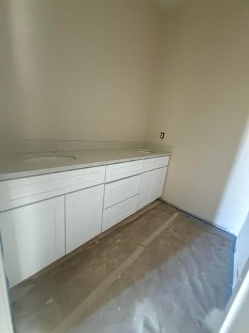 124 Patchen Drive, Nicholasville, KY 40356