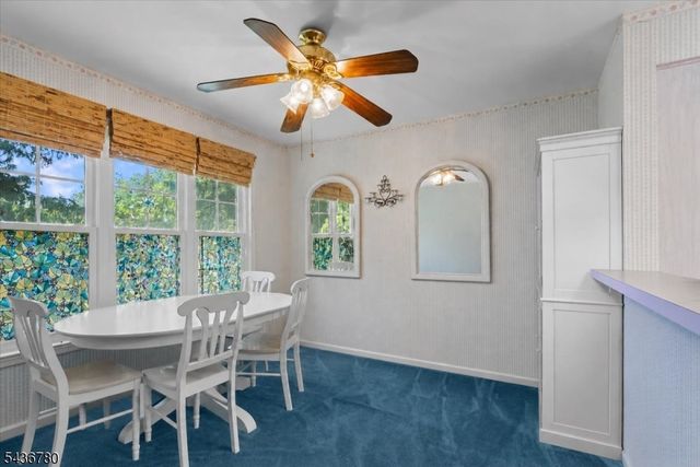 22 Willow Ci 702, Hamburg Boro, NJ 07419
