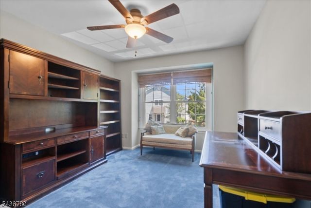 22 Willow Ci 702, Hamburg Boro, NJ 07419