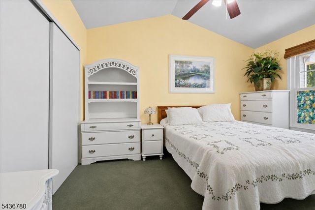 22 Willow Ci 702, Hamburg Boro, NJ 07419