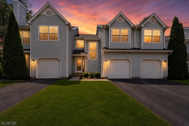 22 Willow Ci 702, Hamburg Boro, NJ 07419