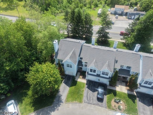 22 Willow Ci 702, Hamburg Boro, NJ 07419