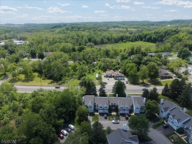 22 Willow Ci 702, Hamburg Boro, NJ 07419