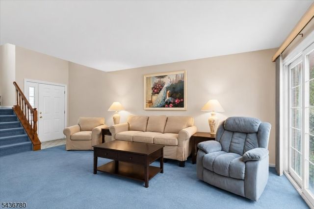 22 Willow Ci 702, Hamburg Boro, NJ 07419